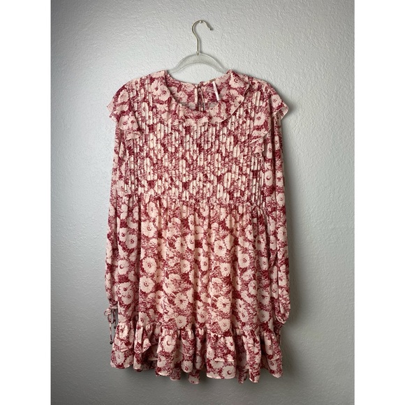 FREE PEOPLE Mini Dress Floral Cream Red Ruffle size L - Picture 1 of 8
